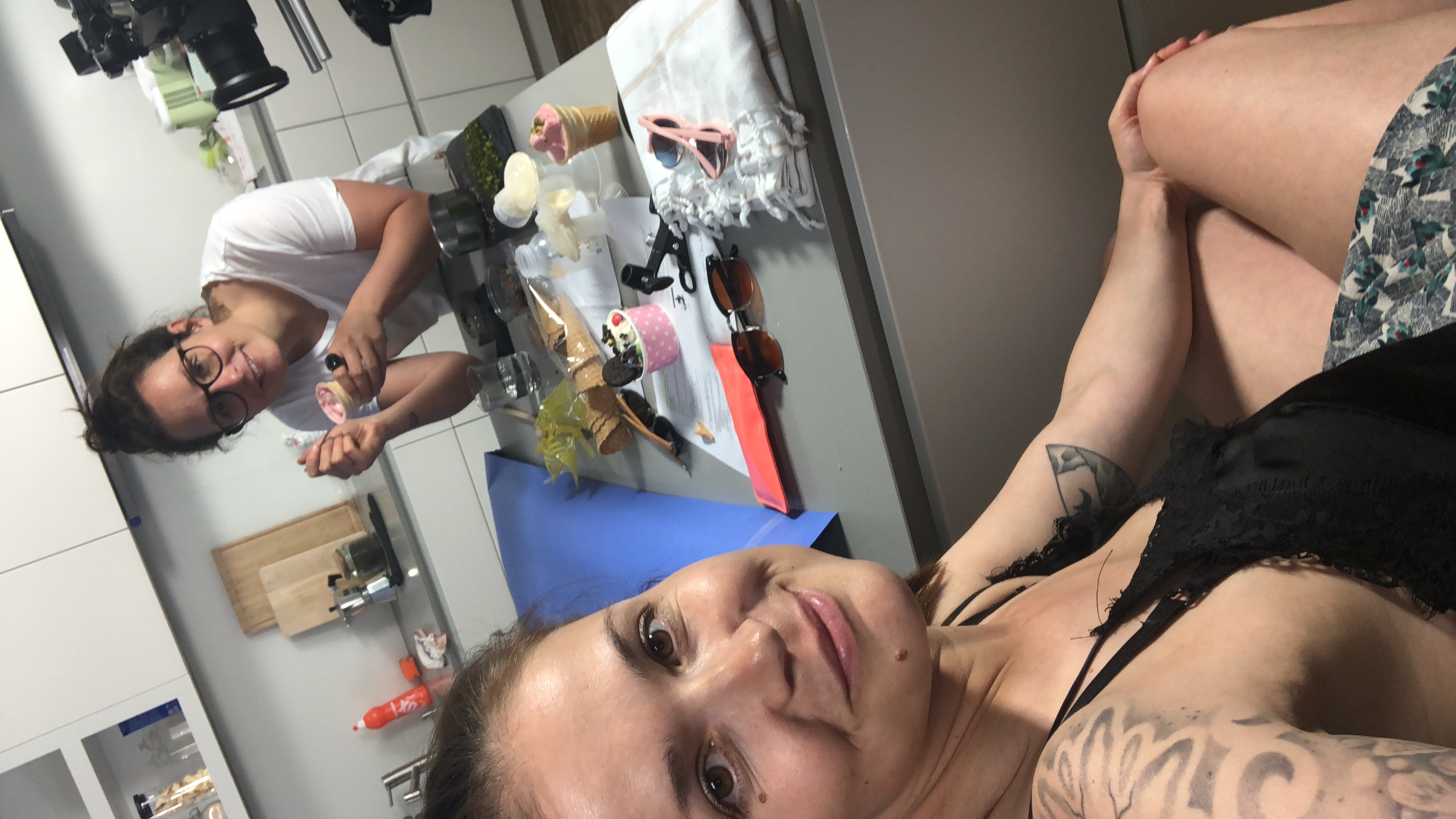 1 B E1 F954 7348 440 a A42 D 59 C3668 D A4 Fd