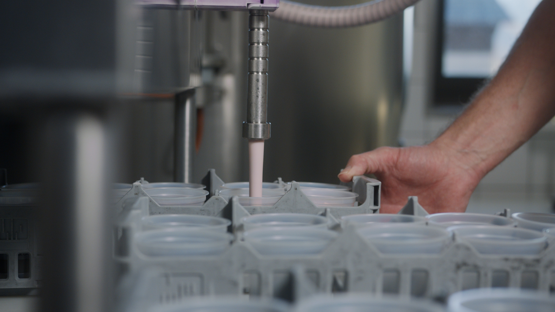 Rohschnitt.01 48 06 04.standbild010