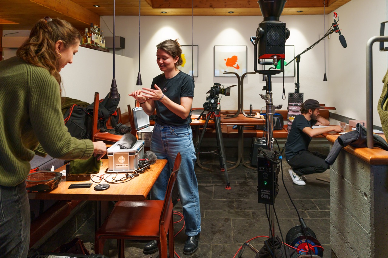 Groß (behind the Scenes 15)